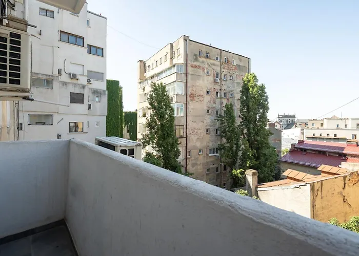 Artful & Light-filled 2br On Calea Victoriei - Prime Spot Apartment *
