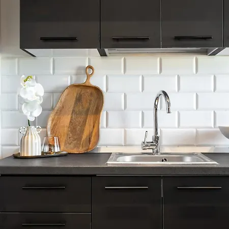 Artful & Light-filled 2br On Calea Victoriei - Prime Spot דירה בוקרשט