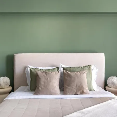 Artful & Light-filled 2br On Calea Victoriei - Prime Spot דירה *