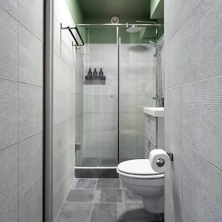 דירה Artful & Light-filled 2br On Calea Victoriei - Prime Spot