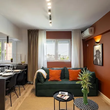 Artful & Light-filled 2br On Calea Victoriei - Prime Spot *