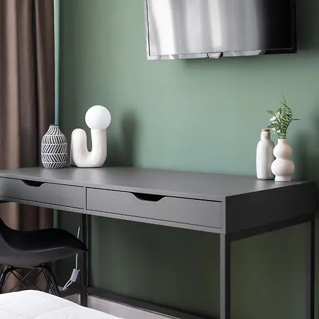 Artful & Light-filled 2br On Calea Victoriei - Prime Spot *