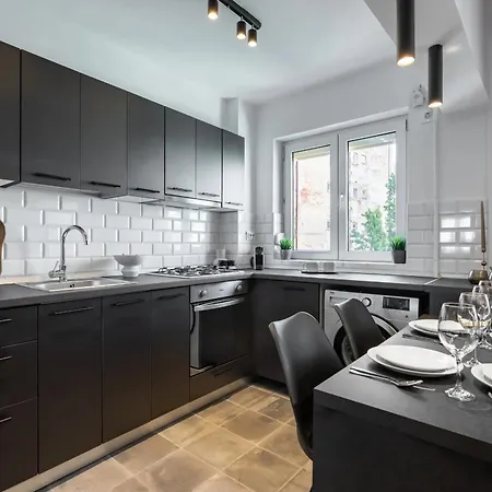 Artful & Light-filled 2br On Calea Victoriei - Prime Spot *