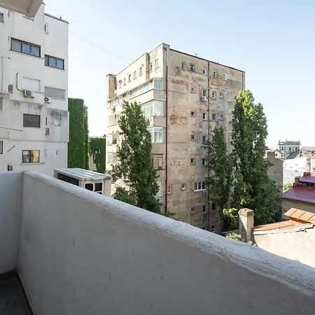 Artful & Light-filled 2br On Calea Victoriei - Prime Spot Апартаменты *