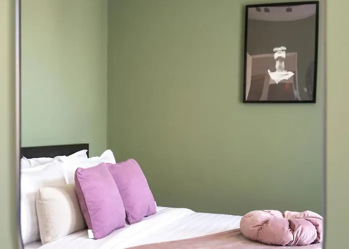 Apartment Artful & Light-filled 2br On Calea Victoriei - Prime Spot Bukarest