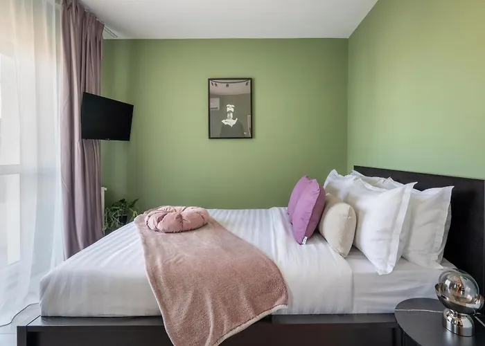Artful & Light-filled 2br On Calea Victoriei - Prime Spot Apartment *