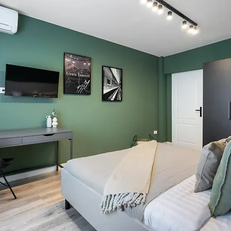 Apartmán Artful & Light-filled 2br On Calea Victoriei - Prime Spot
