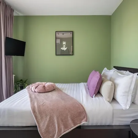 Artful & Light-filled 2br On Calea Victoriei - Prime Spot Apartmán *
