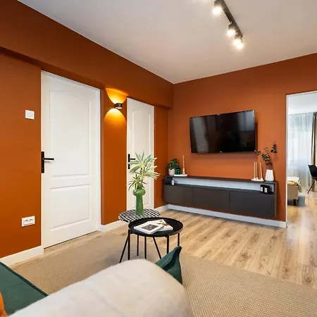 Apartmán Artful & Light-filled 2br On Calea Victoriei - Prime Spot