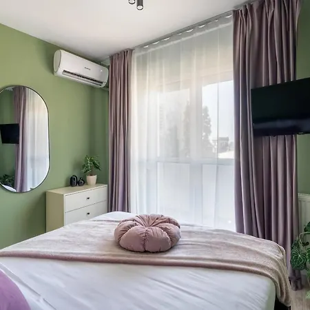 Artful & Light-filled 2br On Calea Victoriei - Prime Spot * Bukurešť