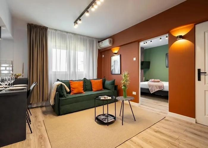 Artful & Light-filled 2br On Calea Victoriei - Prime Spot Bukarest