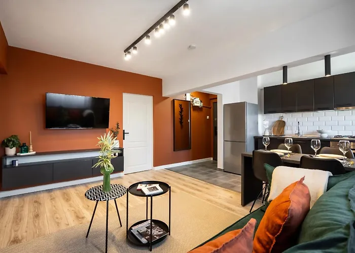 Lägenhet Artful & Light-filled 2br On Calea Victoriei - Prime Spot *